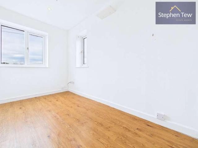 Flat for sale in Cabus, Lancashire