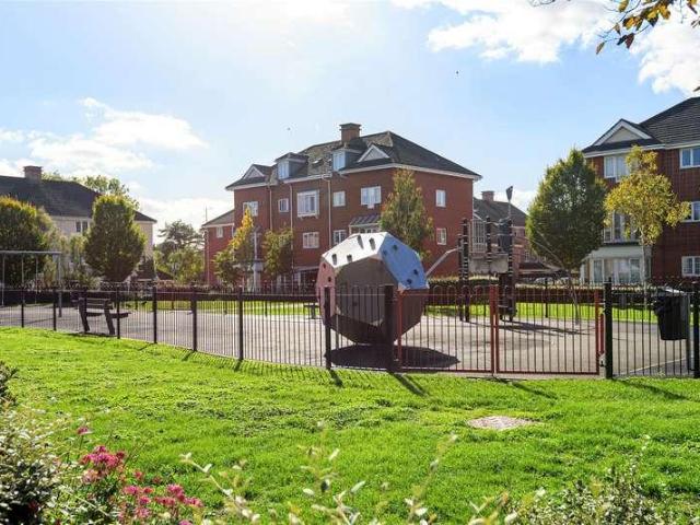 Flat for sale in Greater London