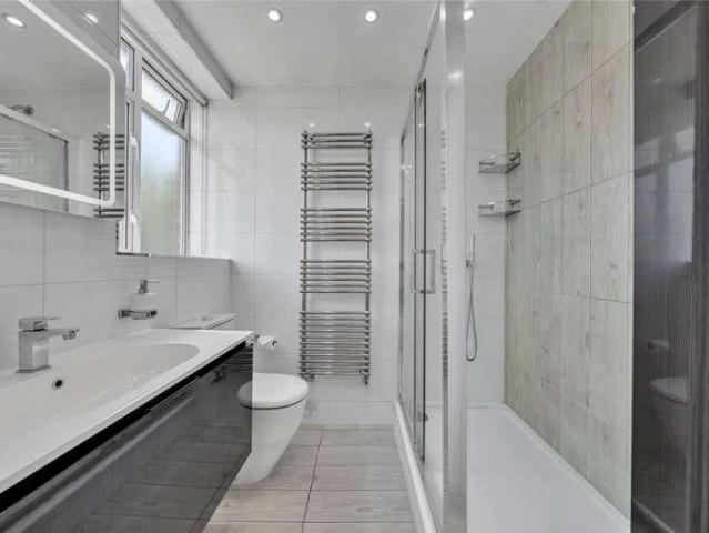Flat for sale in City of Westminster, Greater London