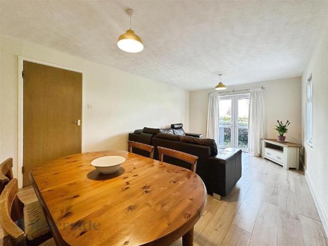 Flat for sale in Hull, Old Town