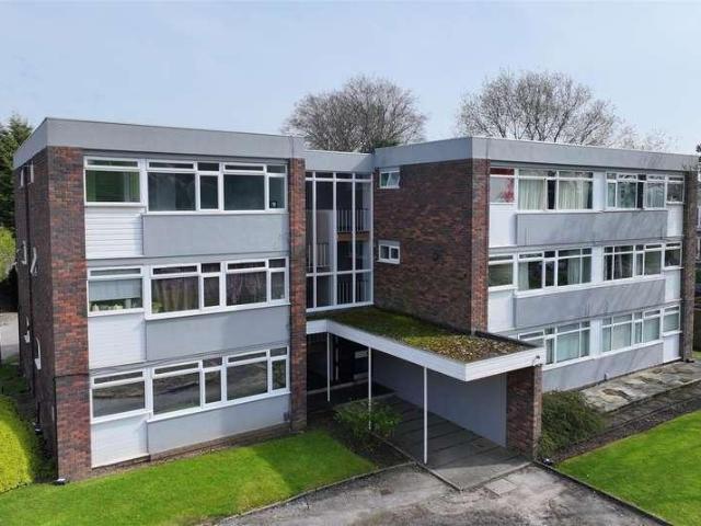 Flat for sale in Metchley, Birmingham