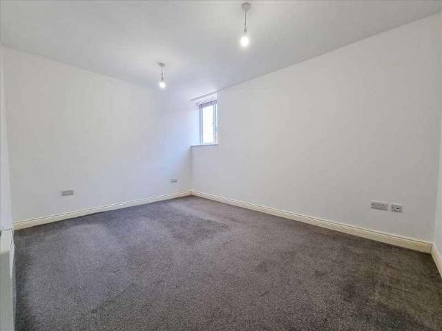 Flat for sale in Galley Hill, Ashby De La Launde