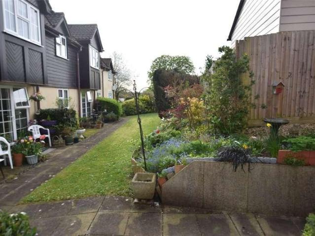 Flat for sale in The Butts, Kent