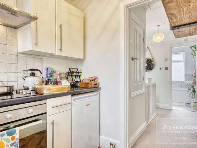 Flat for sale in Talbot Village, Bournemouth