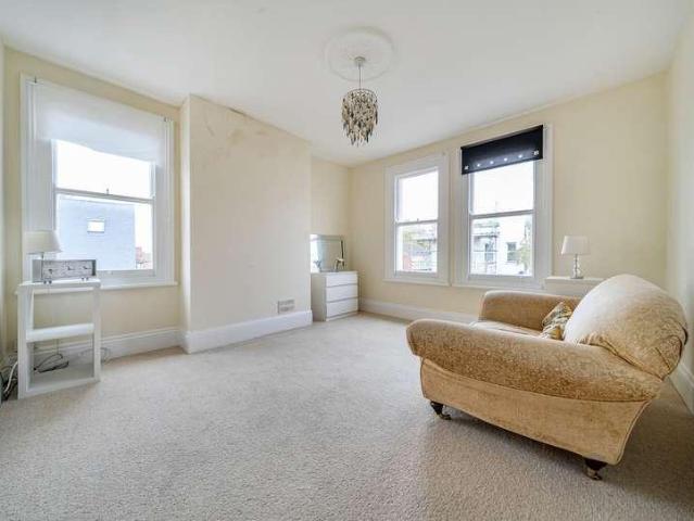 Flat for sale in Alstone, Golden Valley