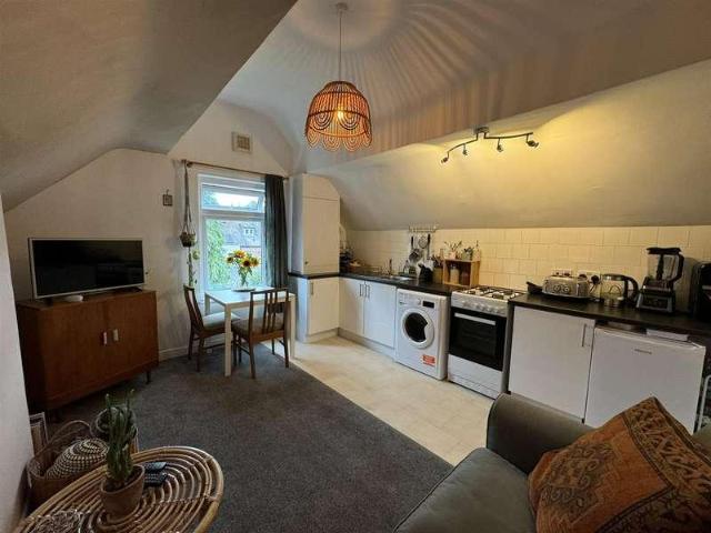Flat for sale in Georgia, Greater Manchester