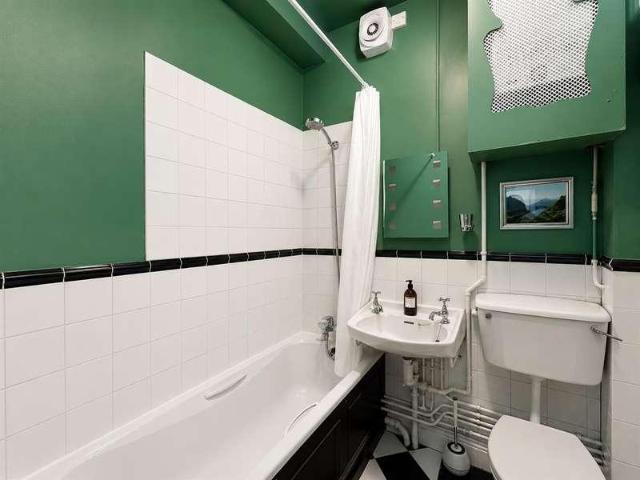 Flat for sale in New Catton, East Bank