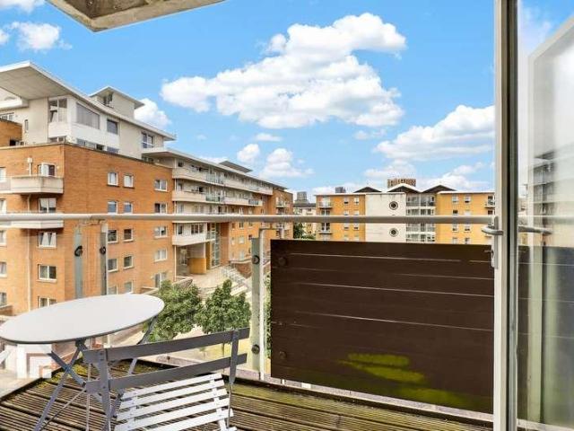 Flat for sale in City Centre, Falcon Lodge