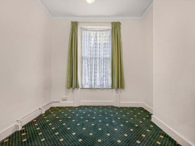 Flat for sale in Barnsbury, Greater London