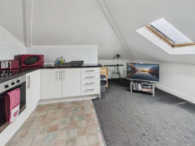 Flat for sale in Tenby, Pembrokeshire