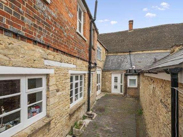 Flat for sale in Black Bourton, Oxfordshire