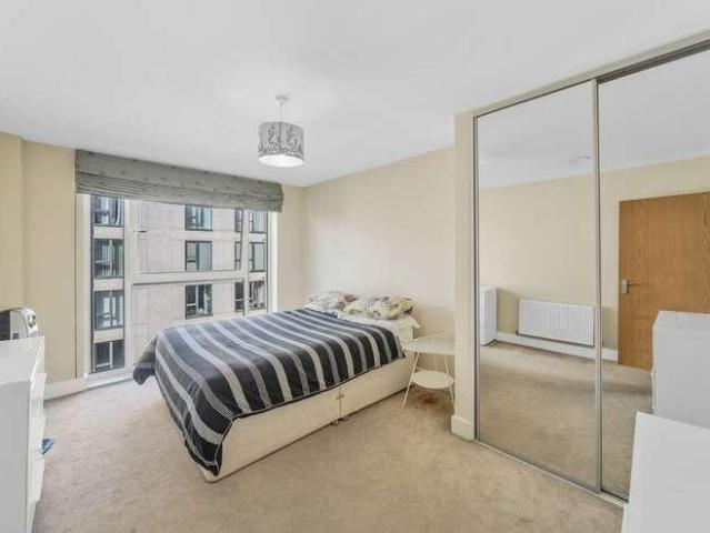 Flat for sale in Hammersmith, Greater London
