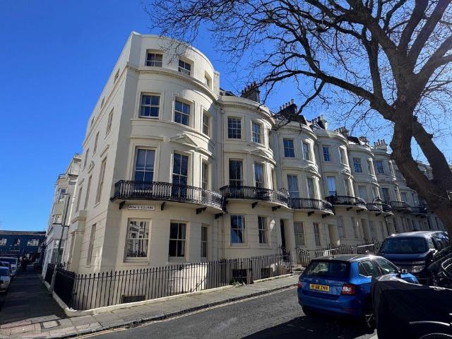 Flat for sale in Brunswick, Brighton & Hove