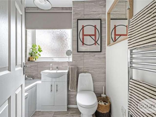 Flat for sale in Charlotteville, Westborough