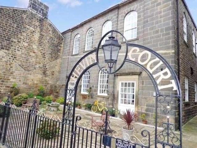 Flat for sale in Otley, West Yorkshire