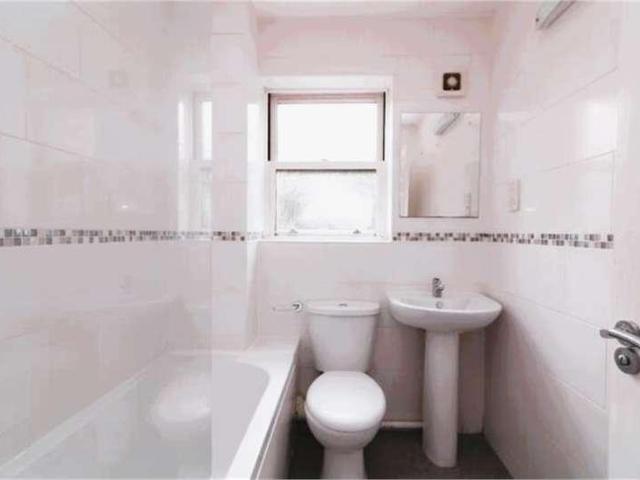 Flat for sale in Sefton