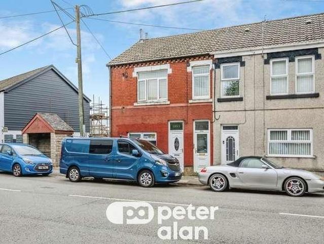 Flat for sale in Maesteg, Wales