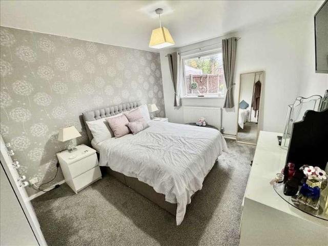 Flat for sale in Wood End, Wednesfield