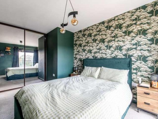 Flat for sale in Langley Square, Dartford