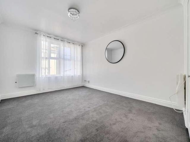 Flat for sale in Clapham, West Sussex