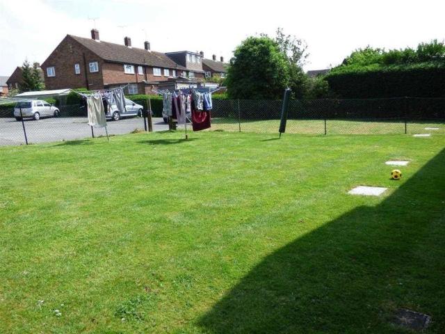 Flat for sale in Ongar, Epping