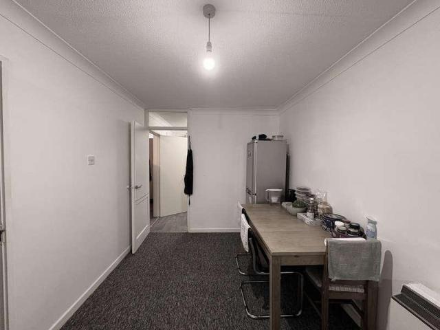 Flat for sale in Arbury, Cambridgeshire
