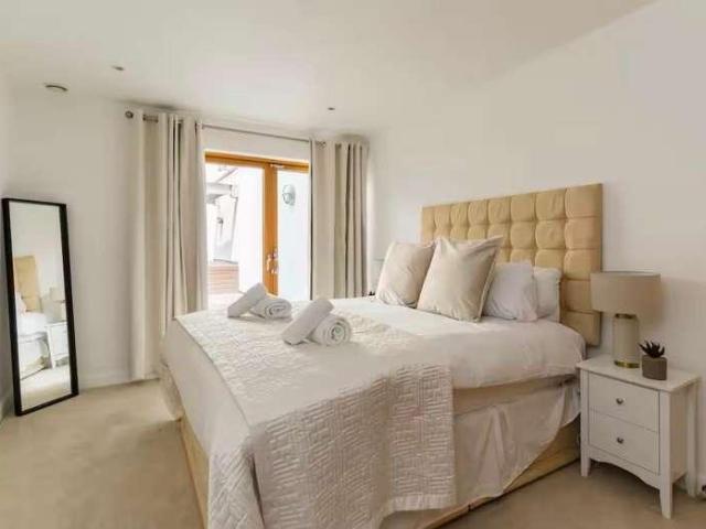Flat for sale in Falcon Lodge, Wales