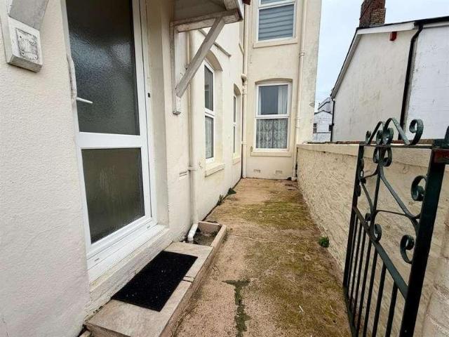 Flat for sale in Babbacombe