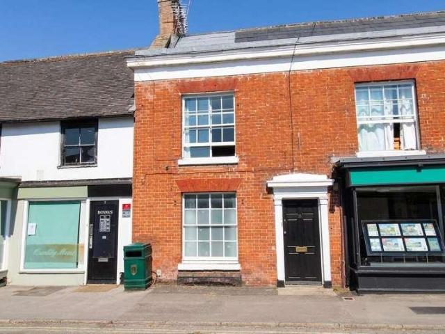 Flat for sale in Amesbury