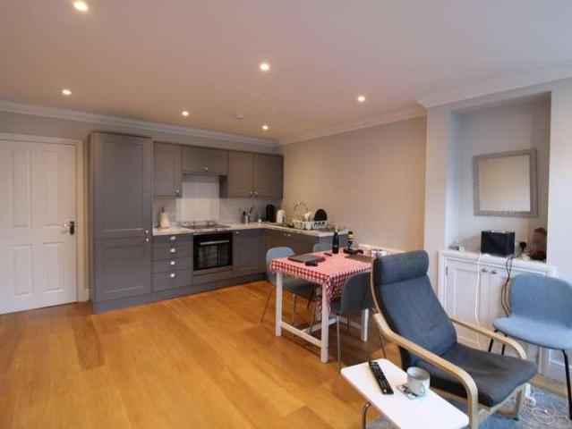 Flat for sale in Salisbury, Wiltshire