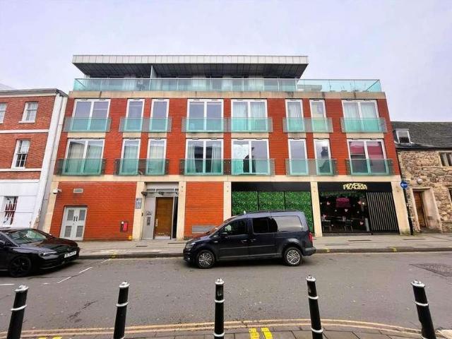 Flat for sale in Black Friars, Old Wharf