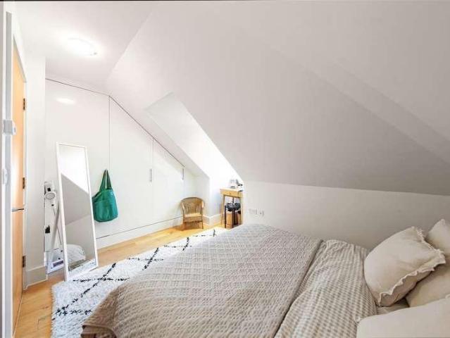 Flat for sale in London Borough of Lewisham, Greater London