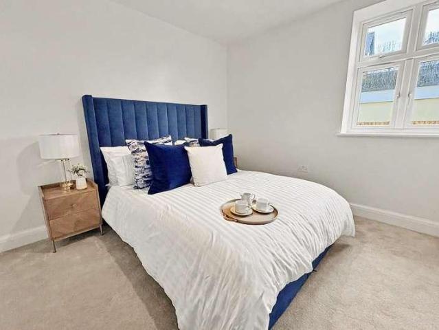 Flat for sale in Wick, Bournemouth