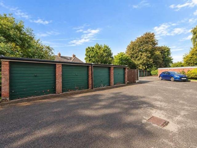 Flat for sale in Sale Moor, Trafford Park