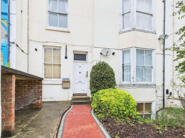 Flat for sale in Brighton & Hove