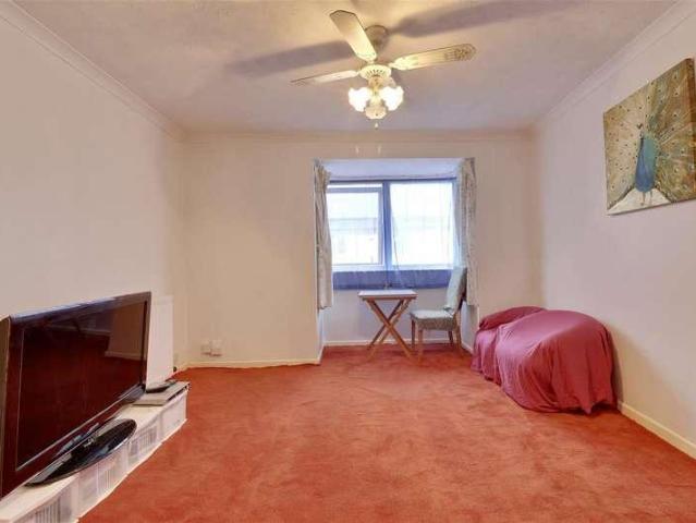Flat for sale in Warblington, Spring Vale