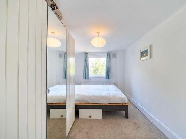 Flat for sale in London Borough of Lewisham, Greater London