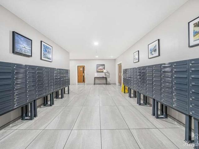 Flat for sale in Alton Barnes, Essex
