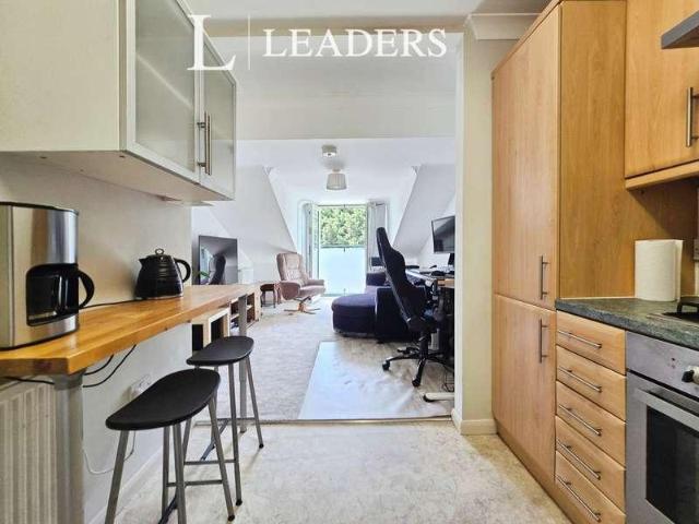 Flat for sale in Brockhurst, Middlecroft