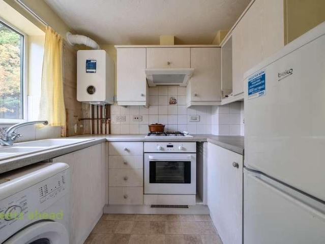 Flat for sale in London Borough of Croydon, Greater London