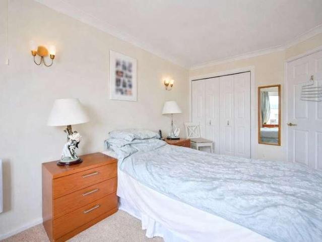 Flat for sale in Guildford Park, Westborough