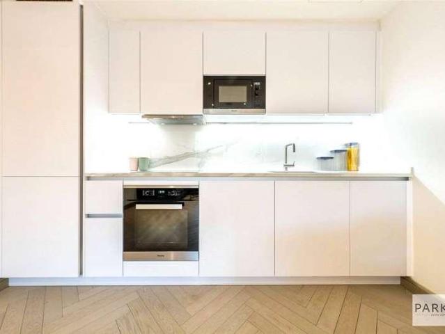 Flat for sale in St. John's Wood, Greater London