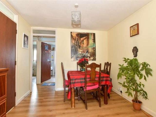 Flat for sale in Ifield West, Glynde