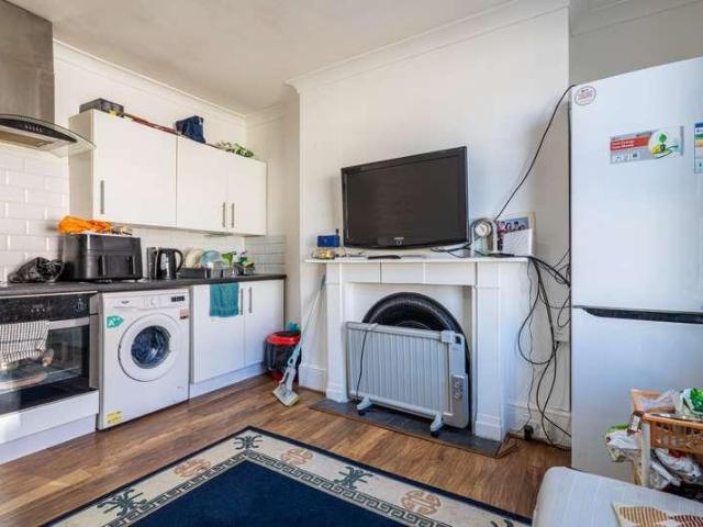 Flat for sale in Milton, Hamerton