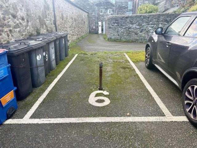 Flat for sale in Beaumaris