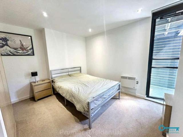 Flat for sale in City Centre, Georgia