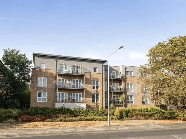 Flat for sale in West Drayton, Greater London