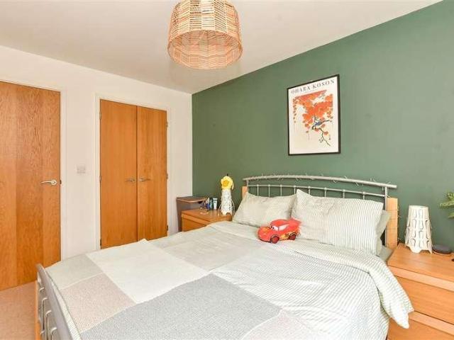 Flat for sale in Portsea, Portsmouth