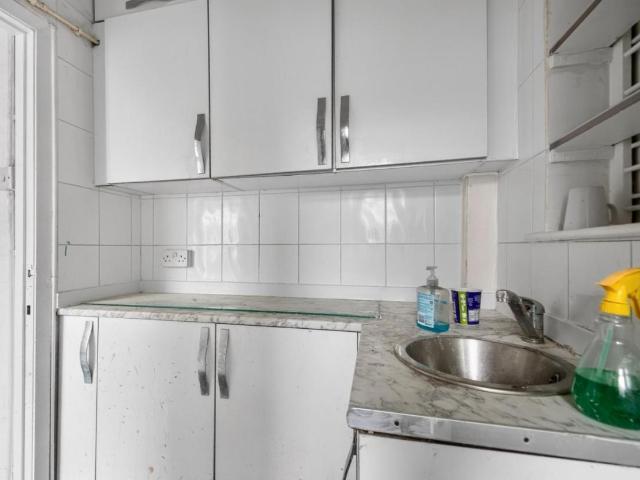 Flat for sale in Harrogate, North Yorkshire