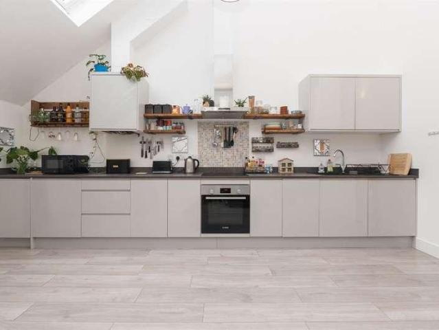 Flat for sale in Feckenham, City Of Bristol
